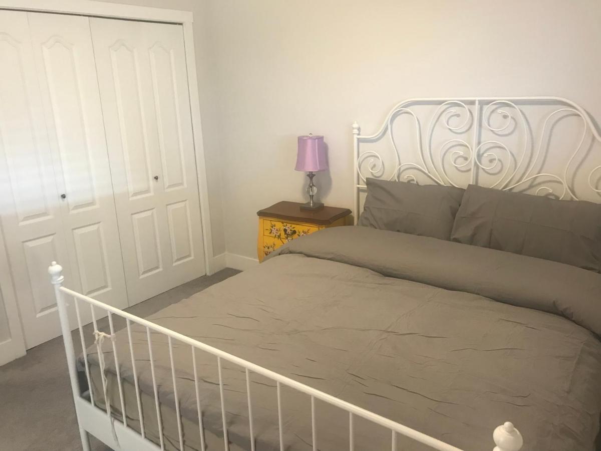 Large Suite With Separate Bathroom Ричмонд Экстерьер фото
